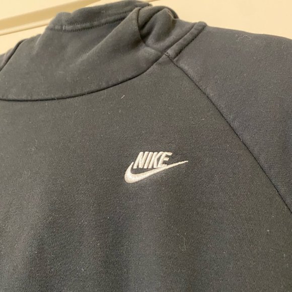 Nike Sportswear Essential Women’s Funnel-Neck Fleece Pullover Hoodie - Large - Picture 3 of 4